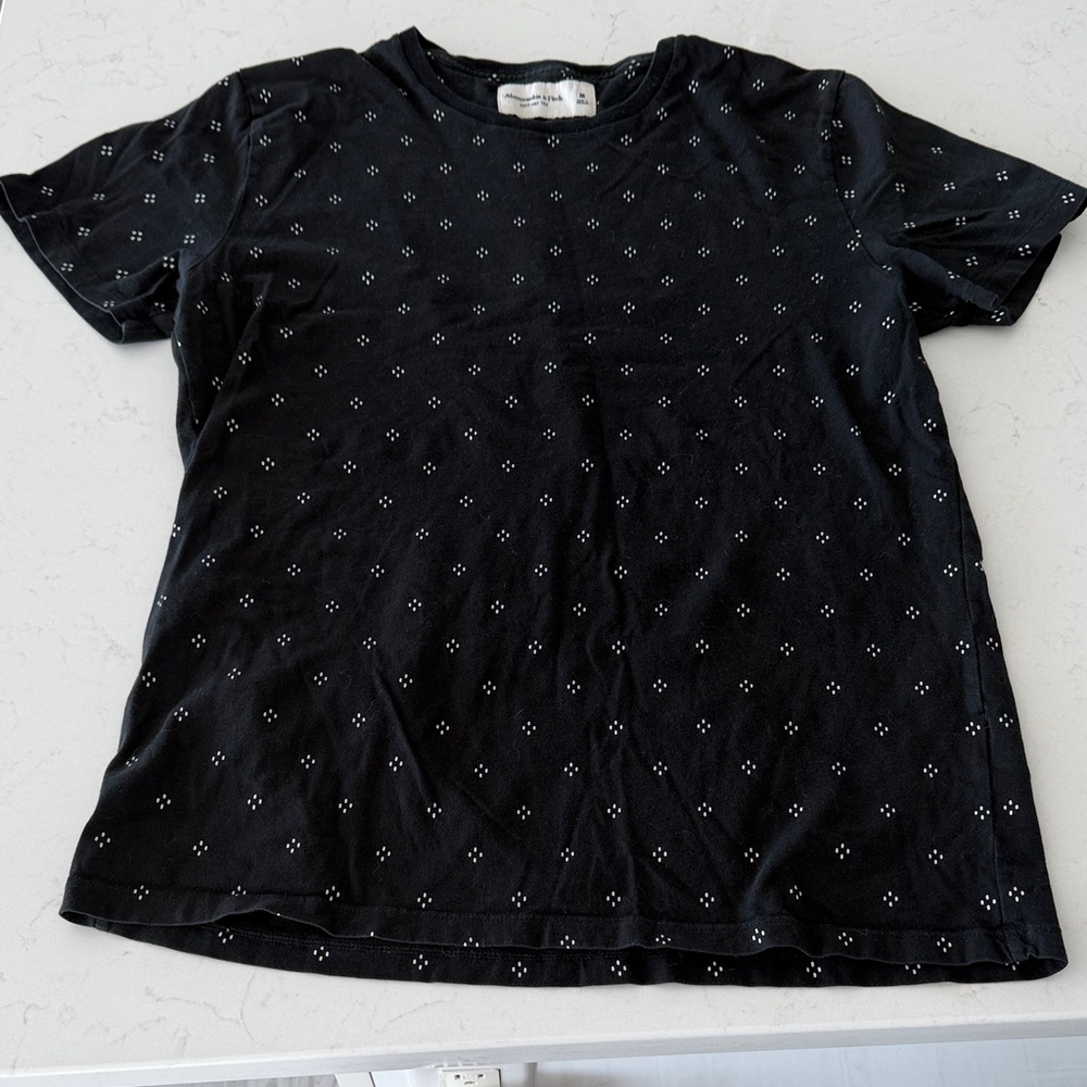 Abercrombie & Fitch Black Short Sleeve Tee